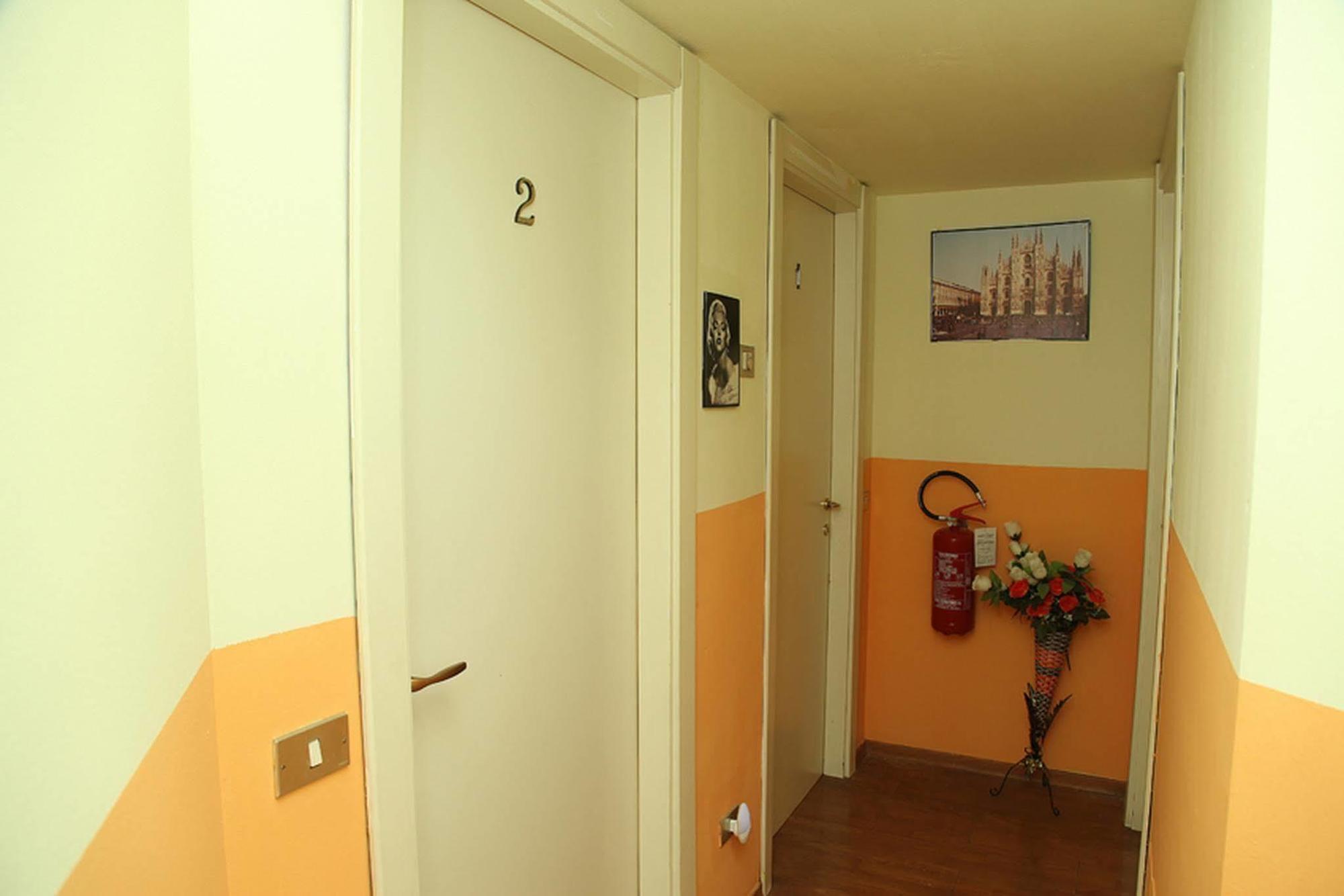 Lovely House Hotel Milan Luaran gambar